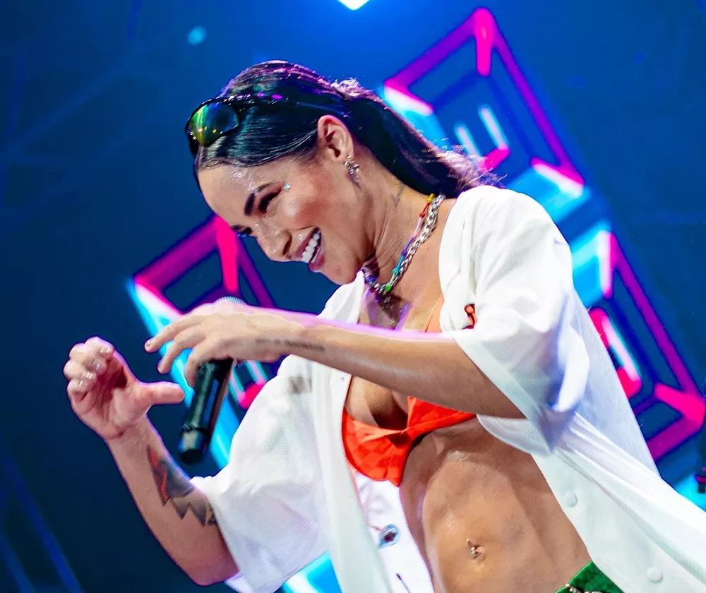 Michele Andrade fará encerramento da segunda noite do São João de Patos