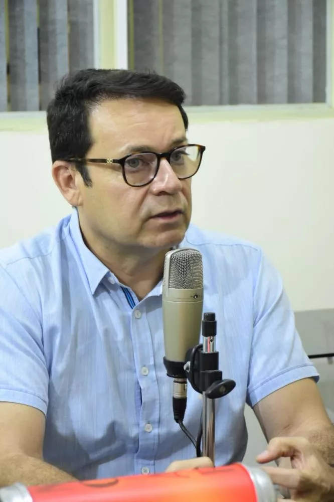 Pré-candidato Dr. Ramonilson fala sobre a relação política com Priscila Lima, diz que não há rompimento, mas que a mesma aceite o resultado das pesquisas, como foi acordado