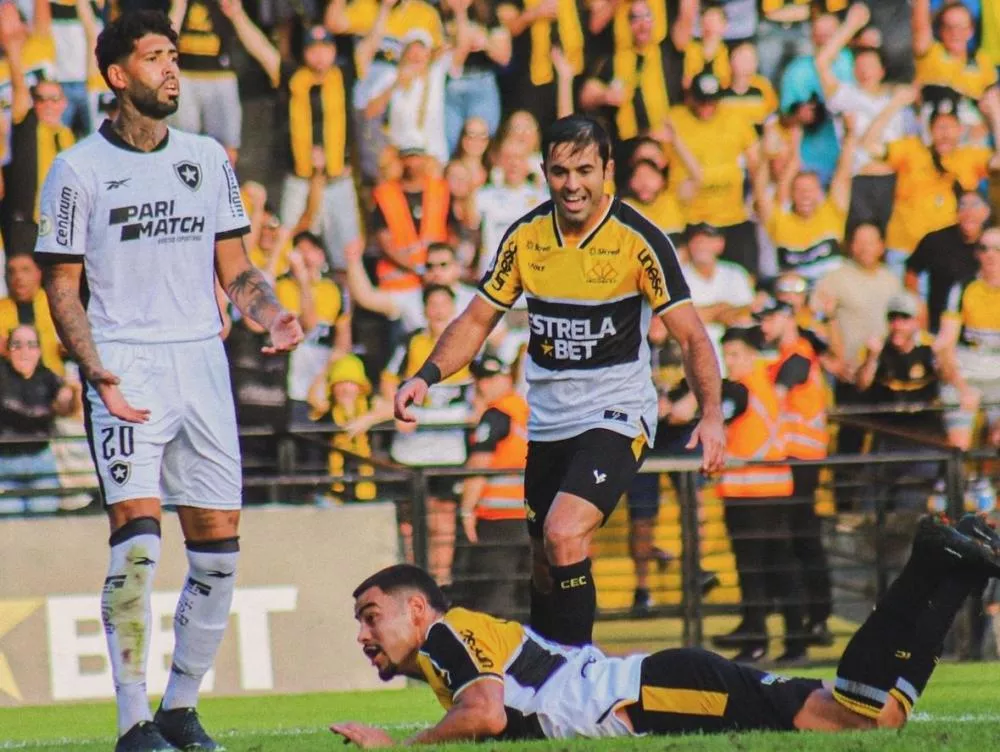 Criciúma impõe segundo tropeço seguido ao Botafogo e dá chance de Flamengo abrir vantagem na liderança do Brasileirão