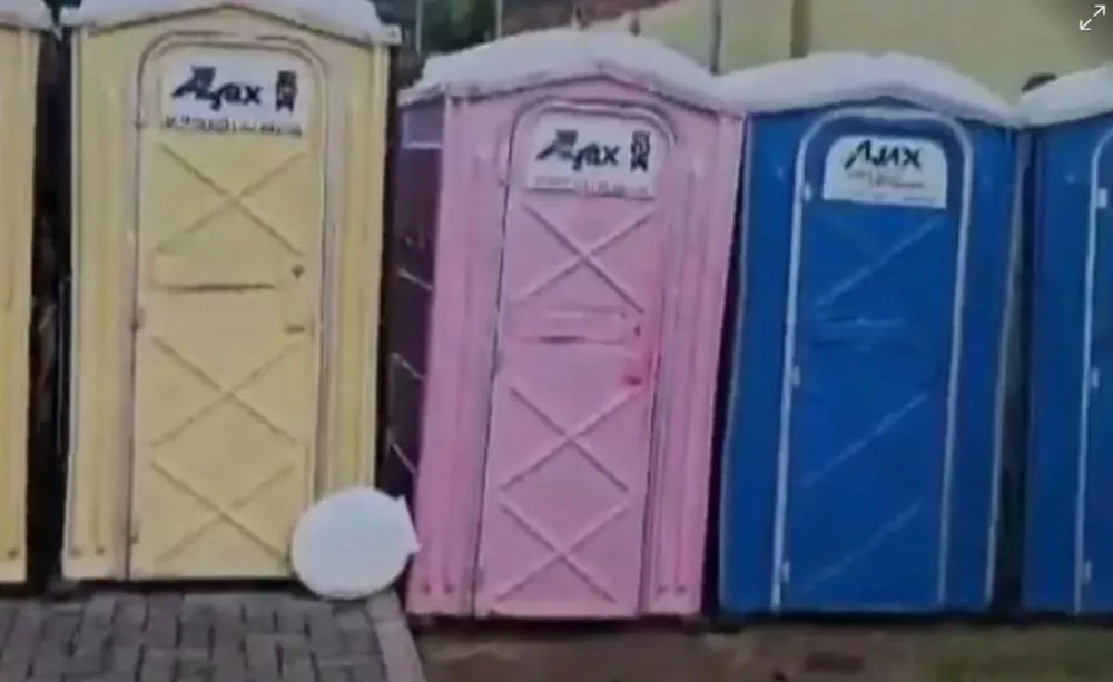 Mulher é estuprada em banheiro químico durante São João aqui na Paraíba 