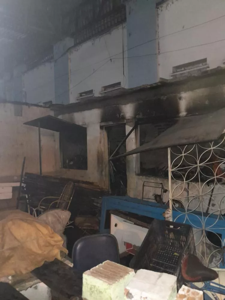 Proprietário de box incendiado no Mercado Público de Patos diz que teve prejuízo superior a R$ 4 mil; ouça