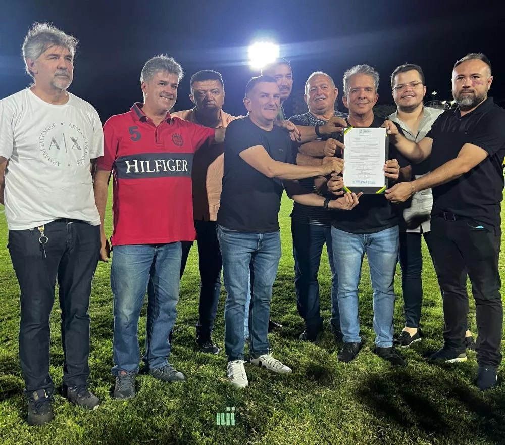 Prefeitura de Patos assina ordem de serviço para última fase de reforma do Estádio José Cavalcanti