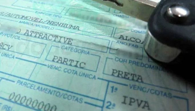 Pagamento do IPVA da placa com final 6 deve ser feito até sexta-feira (28) para garantir desconto de 10%