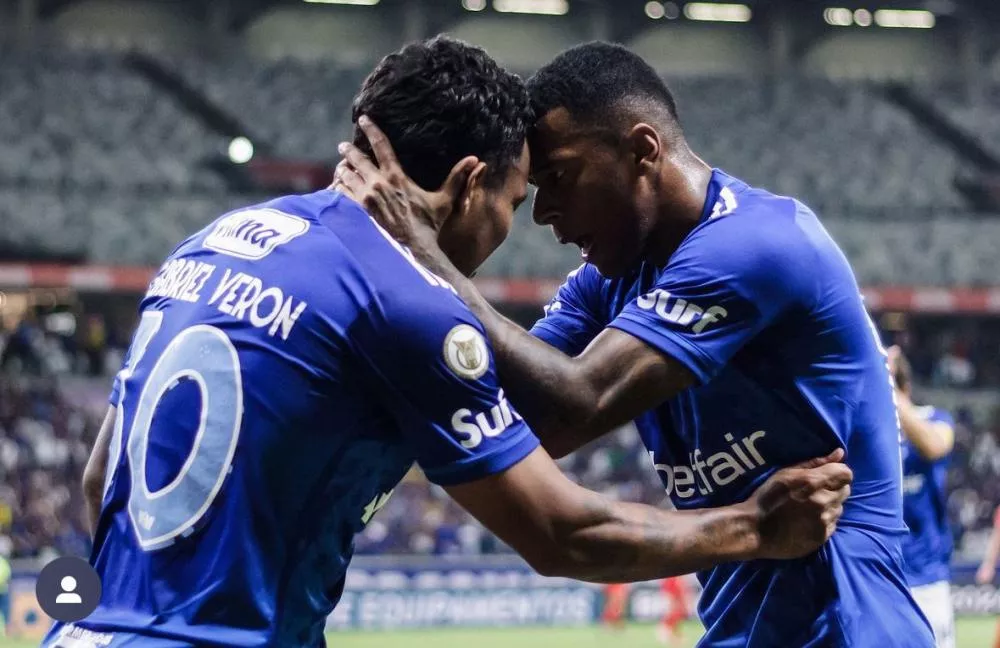 Cruzeiro bate o Athletico-PR pelo Brasileirão e encerra tabu contra rival