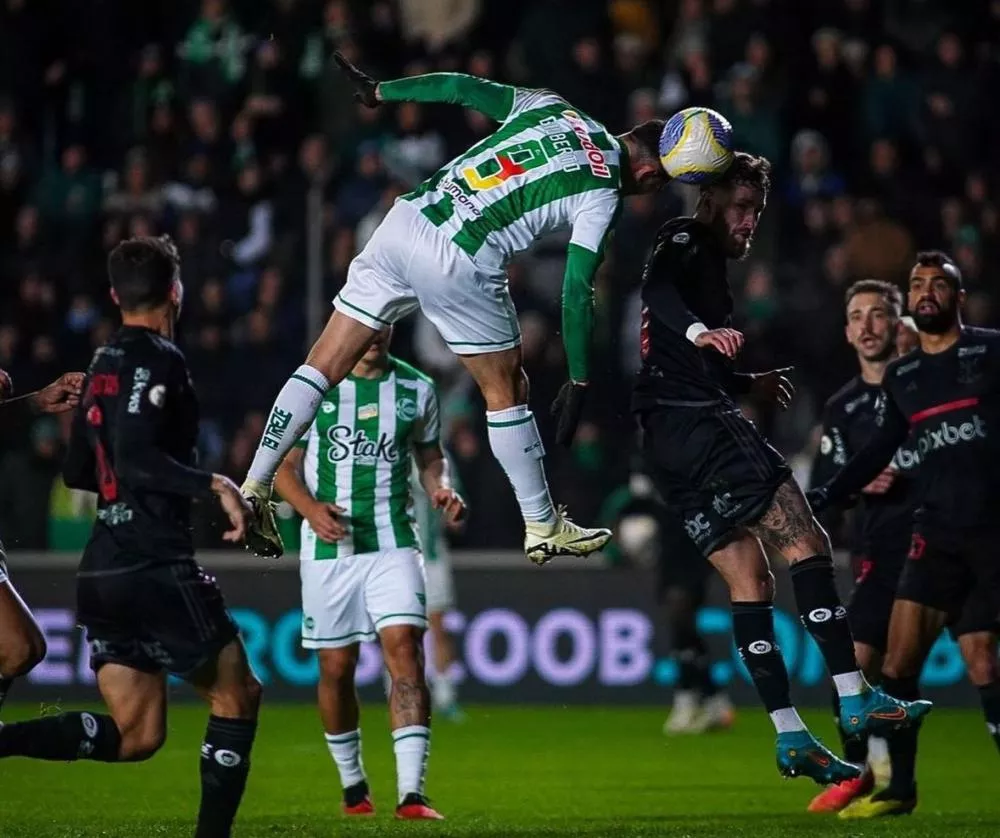 Juventude vira sobre o Flamengo, que perde invencibilidade e chance de disparar no Brasileirão
