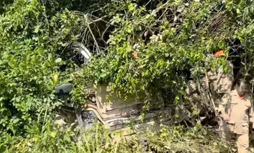 Família que seguia do Sertão com destino a João Pessoa se envolve em acidente na BR-230