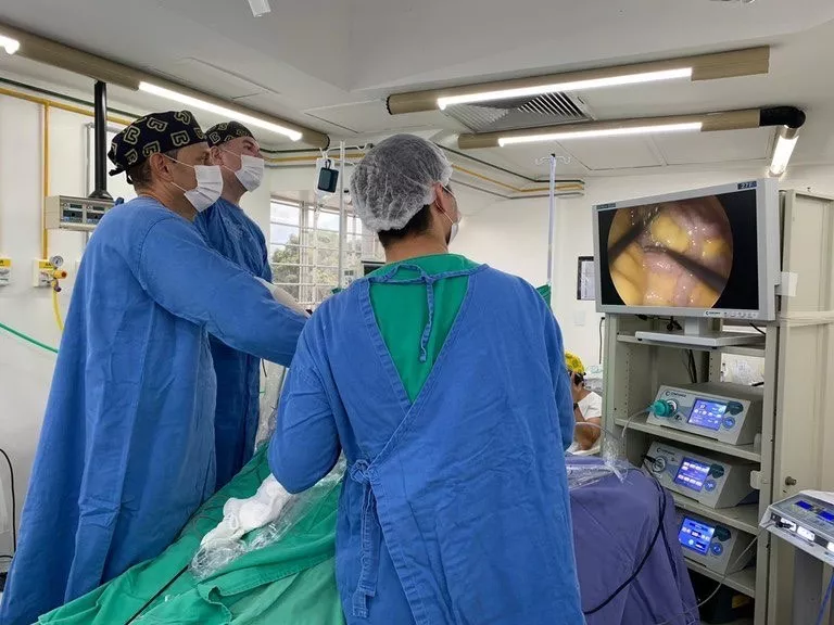 Programa Opera Paraíba já ofertou mais de 3.500 cirurgias guiadas por vídeo em 2024