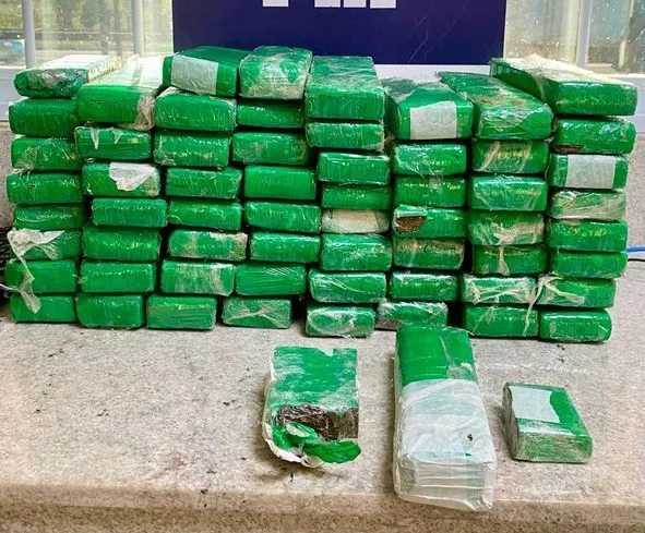 Passageiro que vinha para a Paraíba é preso com 40 quilos de maconha na Bahia