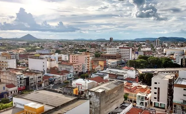 Patos tem 10,6% de eleitores com o ensino superior completo e 5,37% analfabetos, apontam dados do TSE