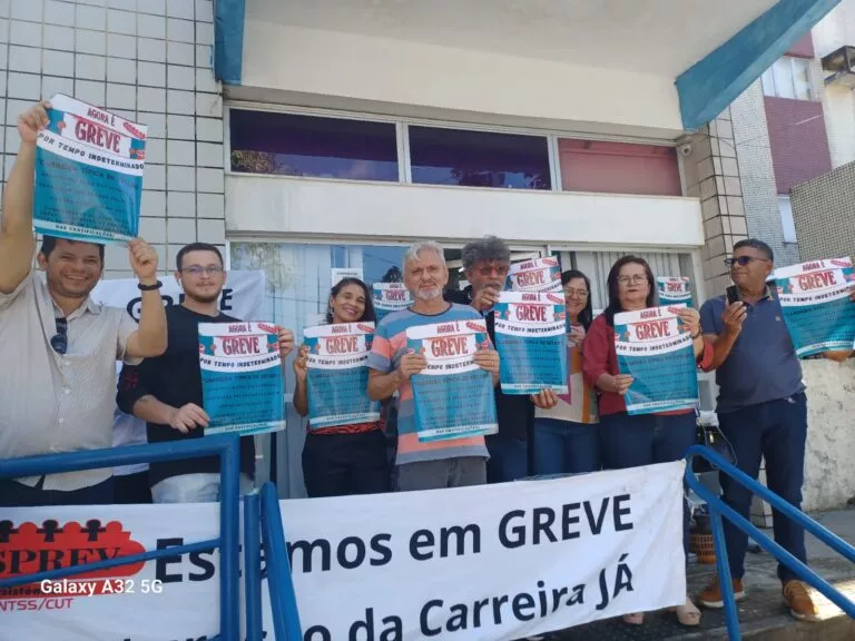 Greve dos servidores do INSS continua na Paraíba mesmo com decisão do governo de corte de ponto no salário