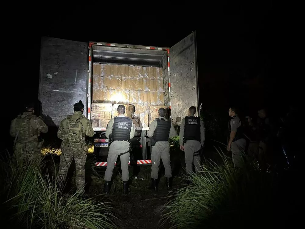 Operação das Polícias Militar e Federal apreende 10 toneladas de cigarros contrabandeados na Paraíba