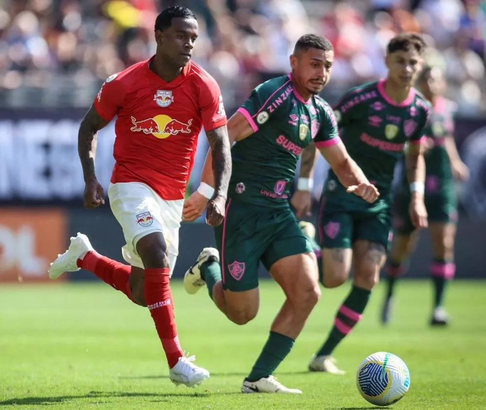 Kauã Elias marca, Fluminense vence o Red Bull Bragantino e respira na luta contra o rebaixamento no Brasileirão