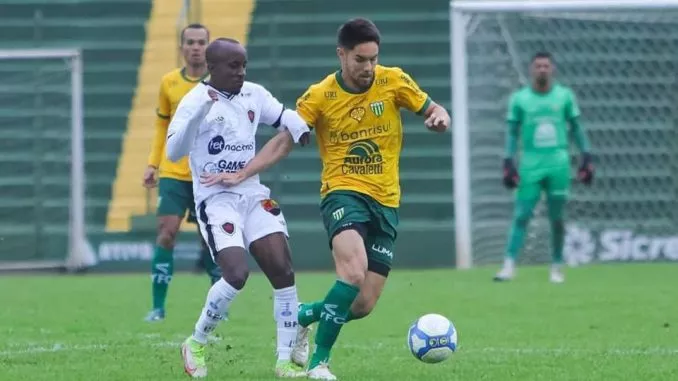 Botafogo-PB vira no fim, mas toma gol logo em seguida e empata com o Ypiranga fora de casa