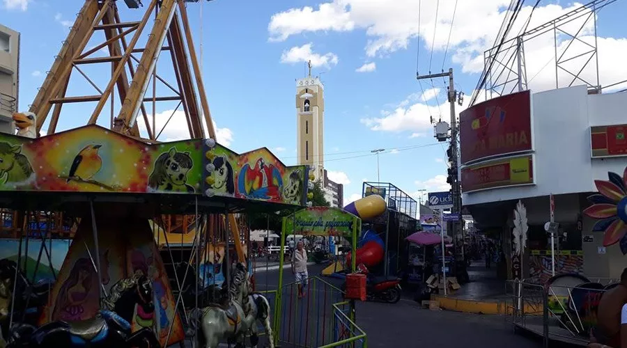 Edital convoca barraqueiros, vendedores ambulantes e parqueiros para cadastramento na Festa de Nossa Senhora da Guia 2024 em Patos