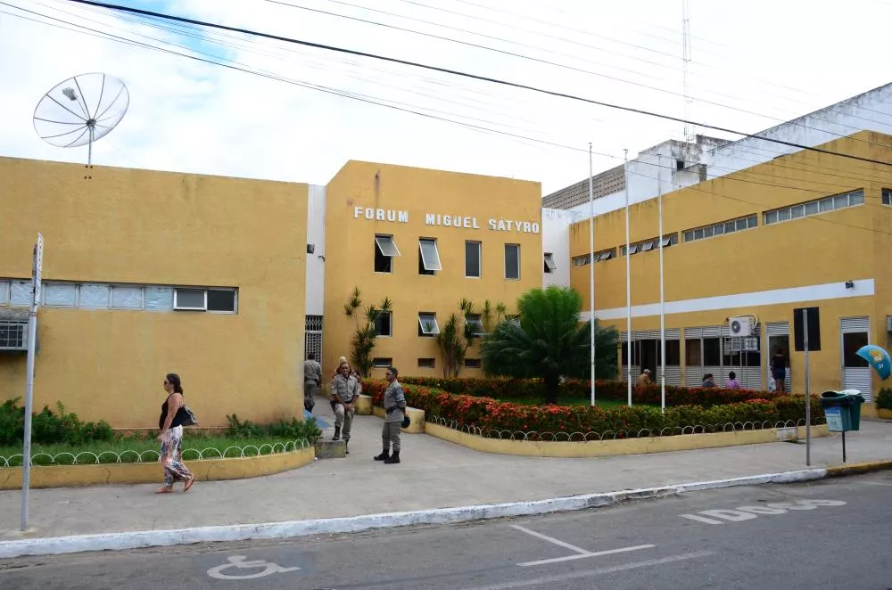 Justiça vai realizar júris de feminicídio e tentativa de feminicídio em Patos