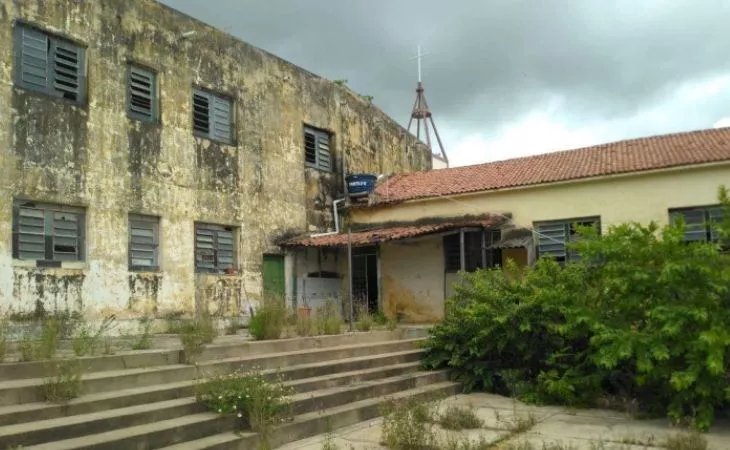 Justiça defere liminar do MPPB e determina reforma de escola, em Princesa Isabel