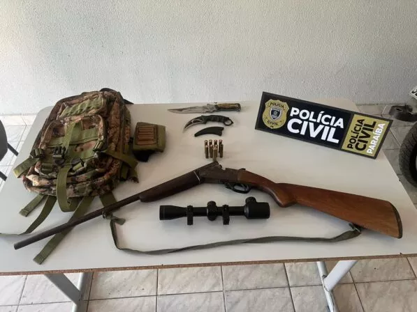 Polícia Civil apreende armas e munições em residência de suspeito de tentativa de feminicídio na cidade de Olho D'Água