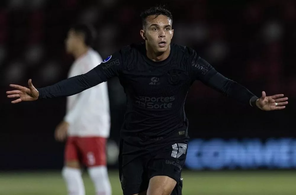 Talles Magno marca de novo, Corinthians vence Bragantino e larga na frente na Sul-Americana