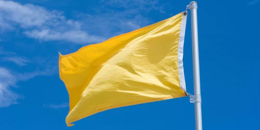 Candidato pede exclusividade no uso da cor amarela em cidade paraibana, mas Justiça Eleitoral nega