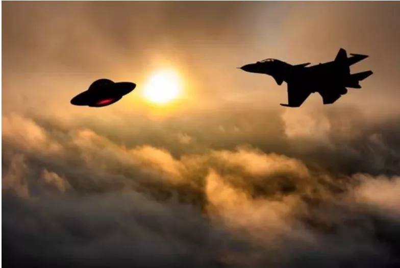 Documentos oficiais liberados pela FAB mostram que 35 pilotos brasileiros viram OVNIs em 2023. Veja os principais relatos 