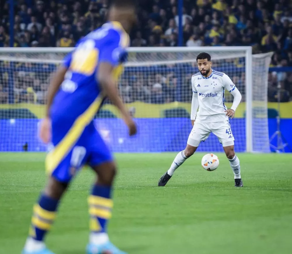 Cavani marca, Cruzeiro não joga bem e sai atrás do Boca Juniors nas oitavas de final da Sul-Americana