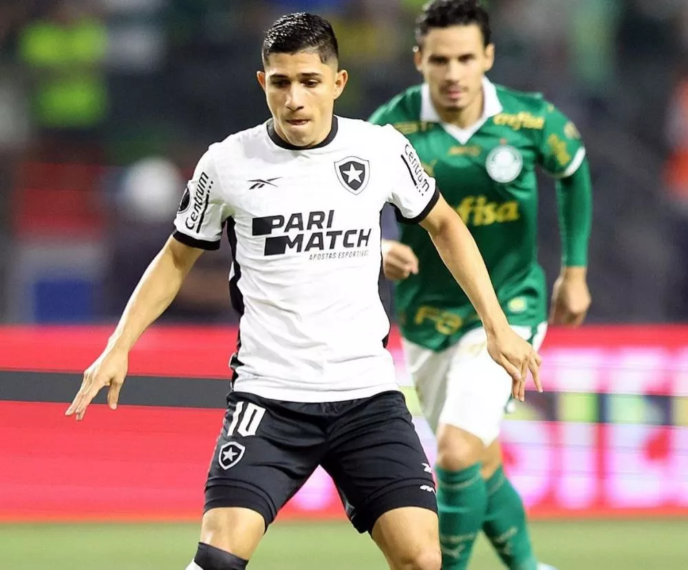 Botafogo segura pressão do Palmeiras, empata no Allianz e avança às quartas da Libertadores