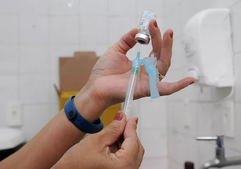 Município de Lucena deve indenizar por aplicar vacina de adulto em criança