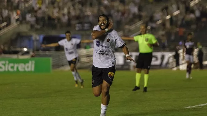 Botafogo-PB vence Ferroviária e encerra primeira fase na liderança