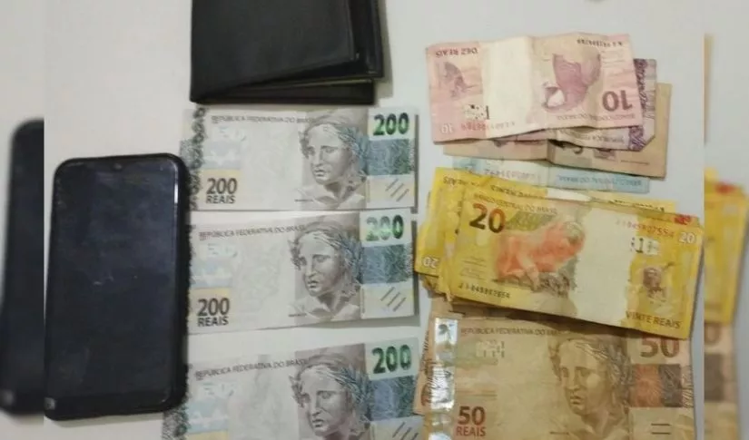 Homem é preso em flagrante ao tentar colocar R$ 600 em notas falsas em circulação em Pombal