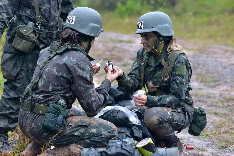 Governo federal publica regras para o alistamento militar voluntário de mulheres
