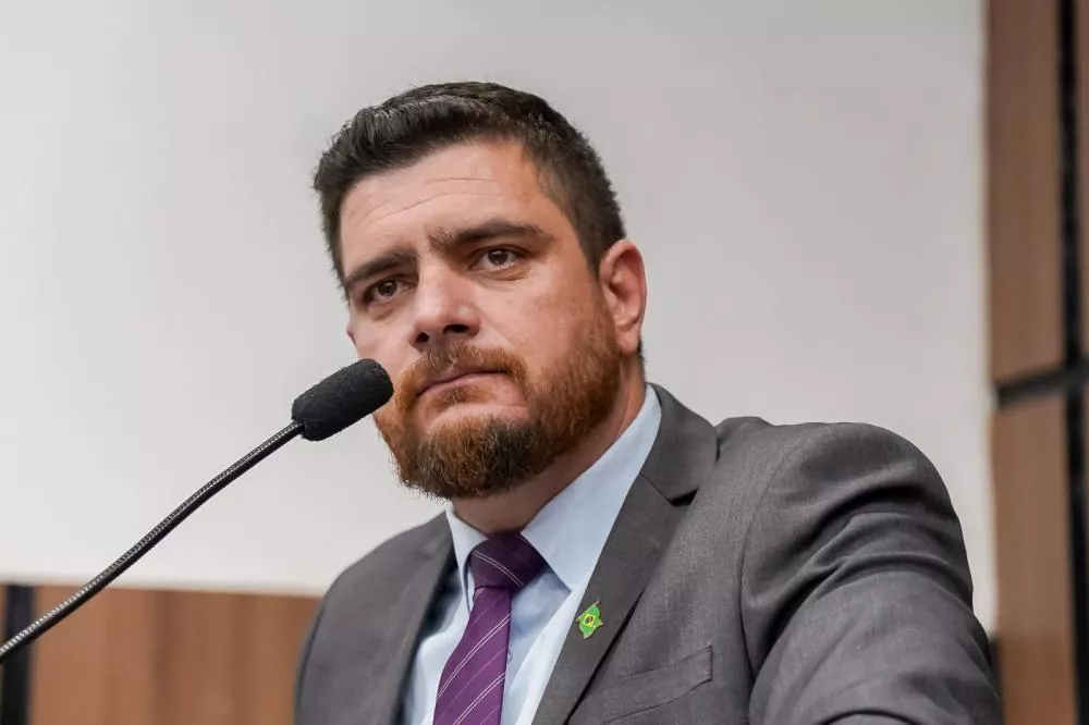 Jamerson Ferreira solicita incentivo para instalação de indústrias em Patos