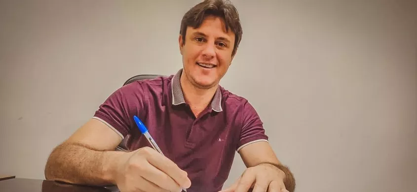 Candidato Toinho Macedo, de Areia de Baraúnas, dará sequência nesta segunda-feira (02) às entrevistas do Podcast Patos Online