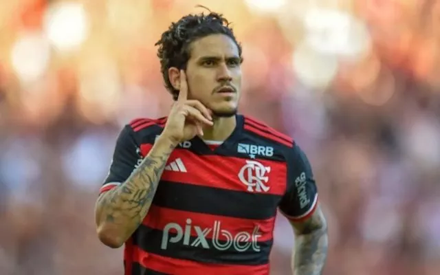 Pedro, do Flamengo, sofre grave lesão no joelho na seleção e está fora da temporada