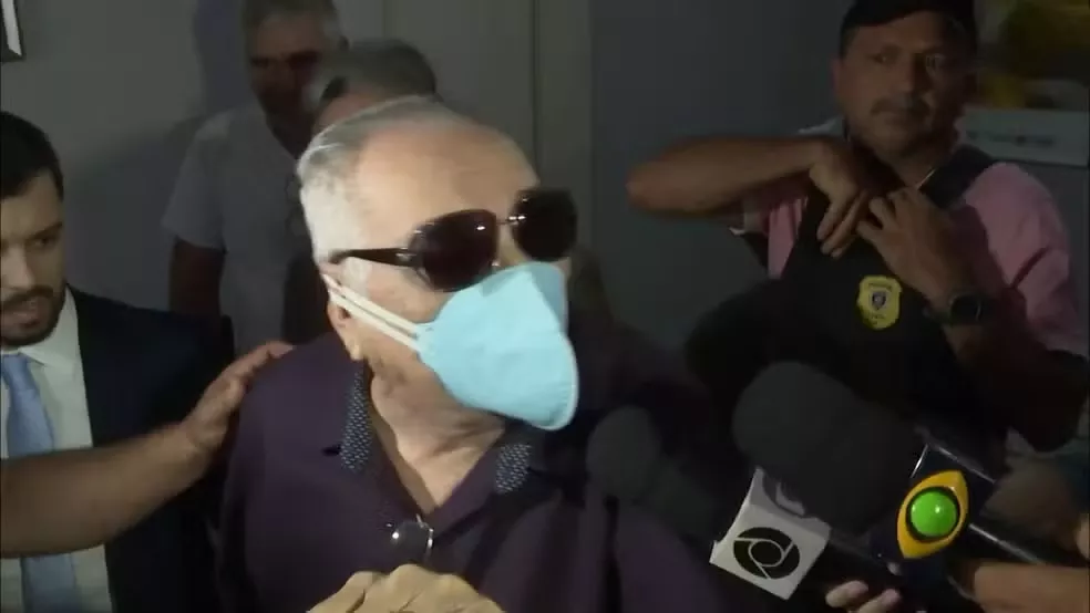 Pediatra acusado de estupro de crianças fala pela primeira vez, nega crimes e sugere que vítimas estão 'atrás de dinheiro'