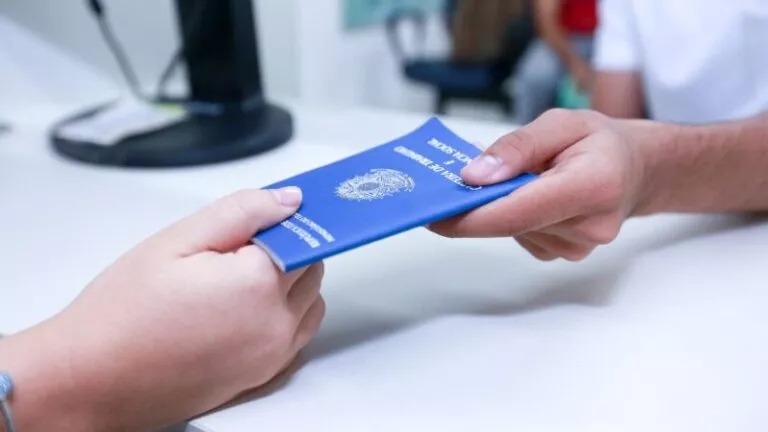 SINE oferece, em Patos, 17 vagas de emprego distribuídas em várias funções a partir desta segunda-feira (9); veja