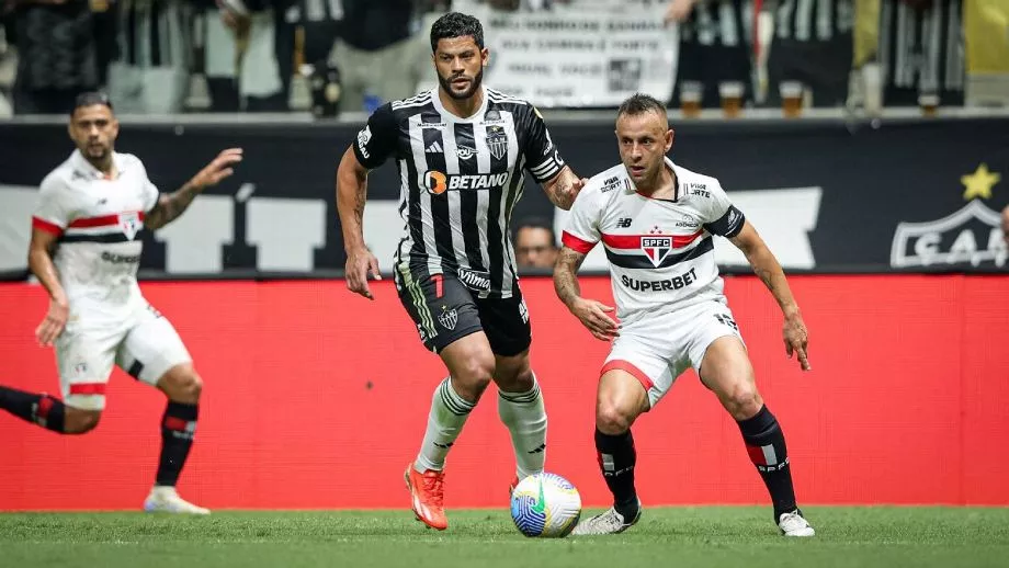 Atlético-MG controla São Paulo, avança na Copa do Brasil e vai encarar o Vasco na semifinal