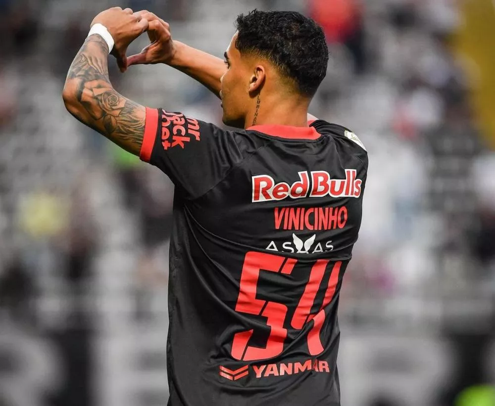 Red Bull Bragantino e Grêmio fazem duelo equilibrado e empatam pelo Brasileirão