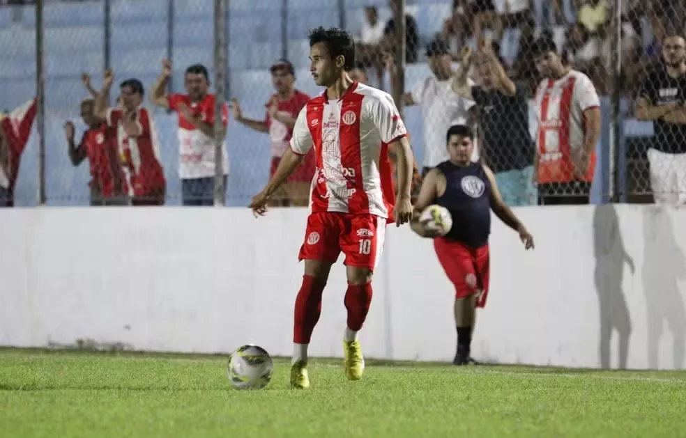 Matheusinho vive seu melhor momento pelo Esporte de Patos e mira artilharia da 2ª divisão