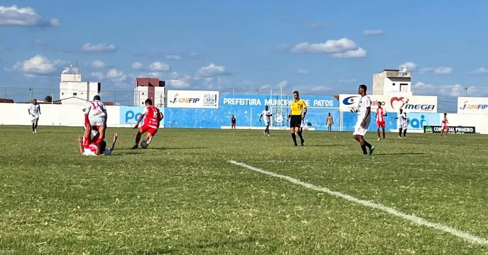 Esporte de Patos goleia o Confiança de Sapé e encerra primeira fase da Segunda Divisão invicto