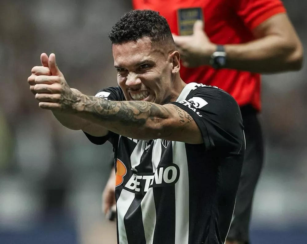 Atlético-MG vira para cima do Vasco com direito a 'lei do ex' e abre vantagem na semifinal da Copa do Brasil