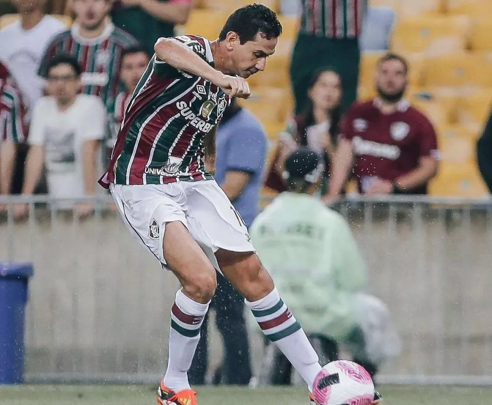 Arias marca, Fluminense vence o Cruzeiro em reencontro com Diniz e deixa Z-4 do Brasileirão