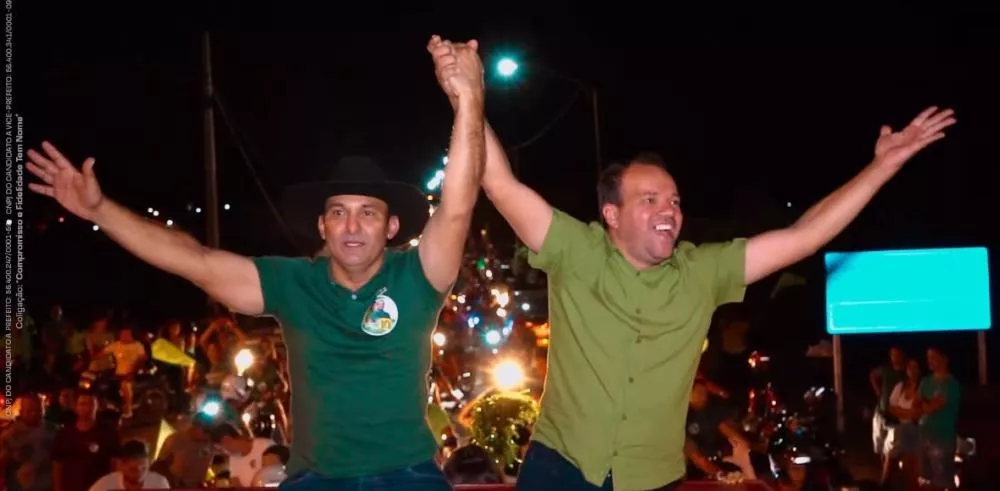 Com ampla maioria, Tiago Simões desbanca seu irmão Odilon e é eleito prefeito de Desterro