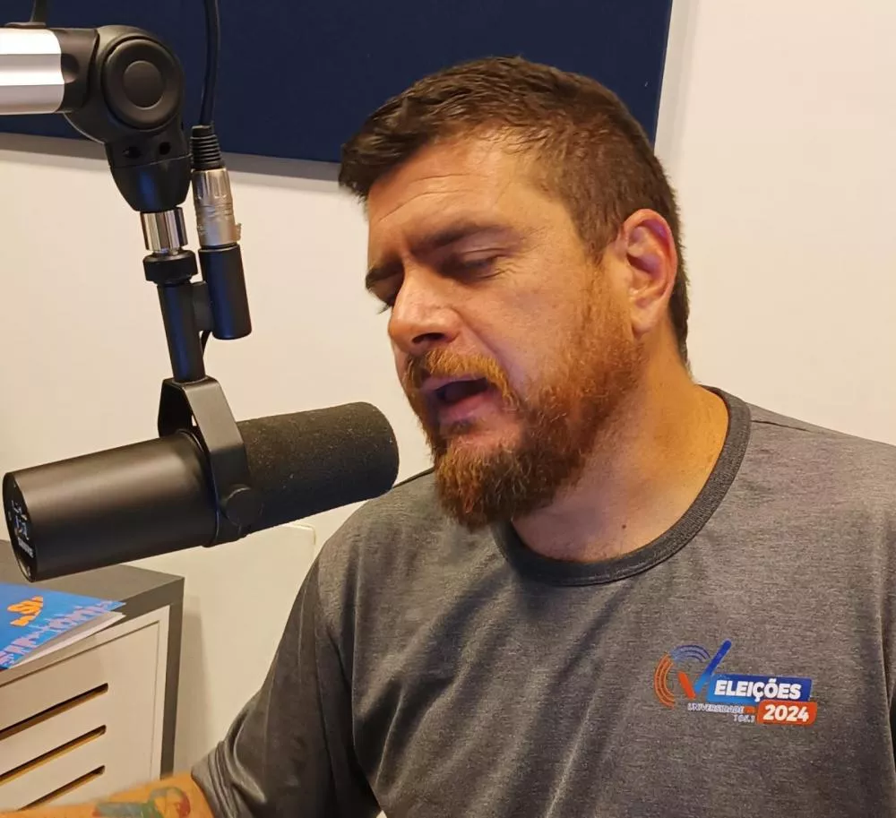 Jamerson Ferreira volta ao rádio patoense após afastamento