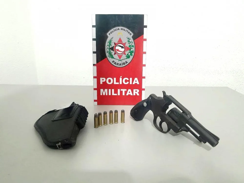 Polícia apreende arma de fogo no distrito de São Sebastião, em Cacimbas, após denúncia anônima
