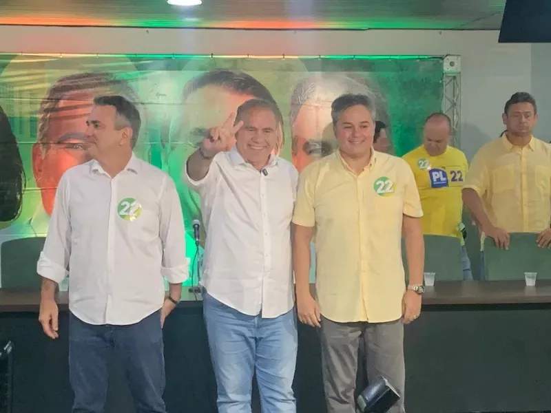 Efraim Filho oficializa apoio a Marcelo Queiroga em João Pessoa