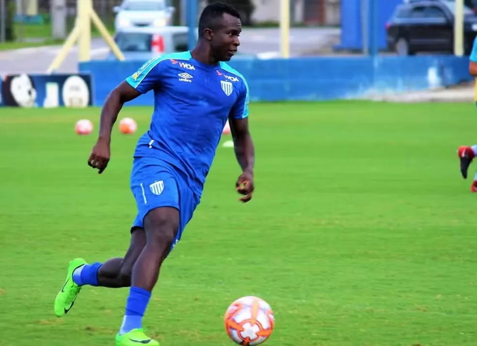 Jones Carioca é mais um jogador confirmado no Nacional de Patos para 2025