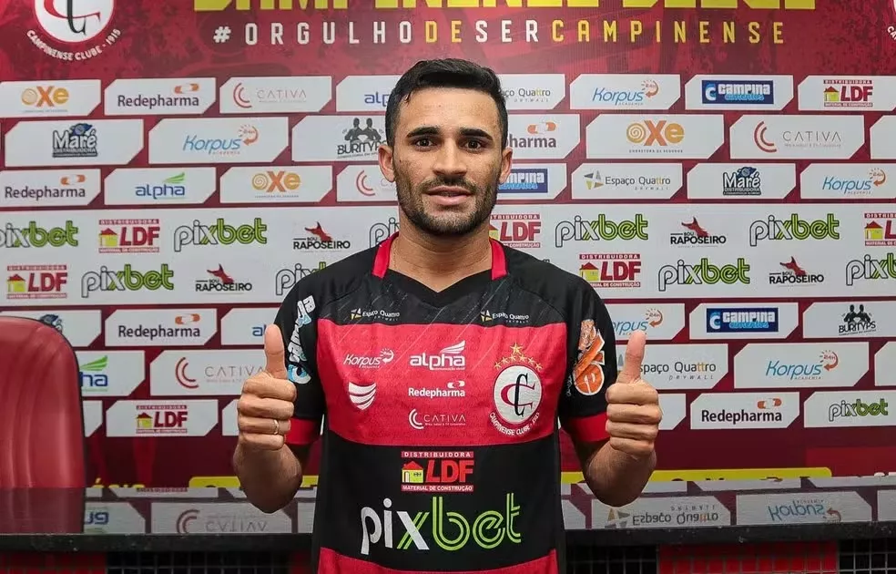 Sousa anuncia contratação de lateral-esquerdo ex-Campinense para 2025