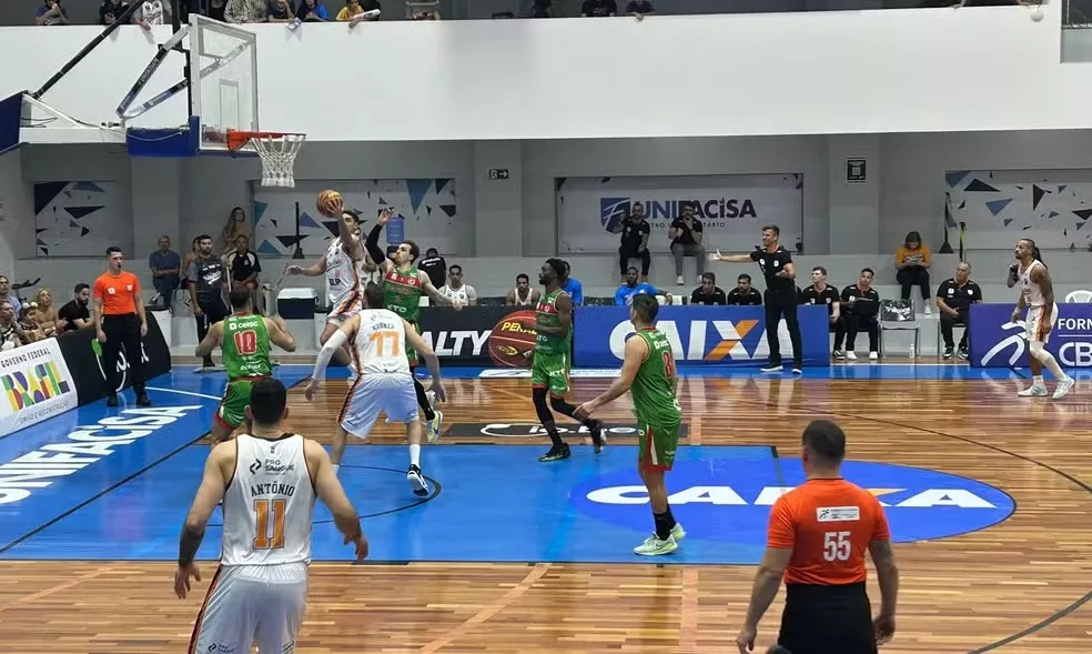 Basquete Unifacisa estreia com vitória sobre o União Corinthians no NBB 2024/2025