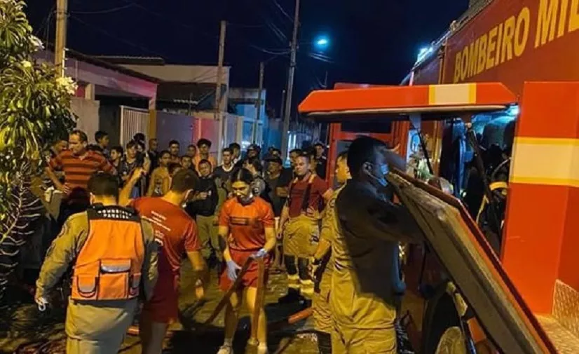 Homem morre carbonizado em incêndio residencial na cidade de Sousa