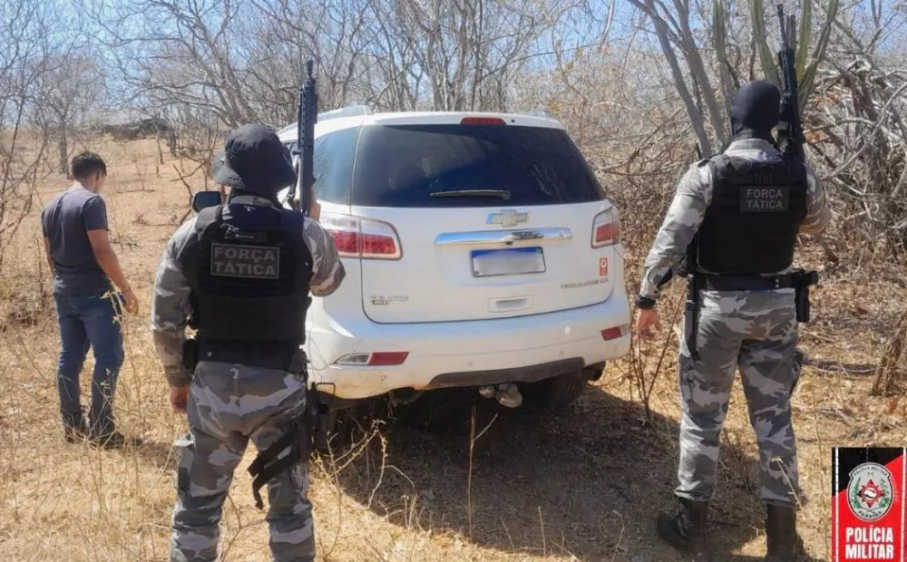 Polícia Militar recupera veículo roubado no Sertão da Paraíba 